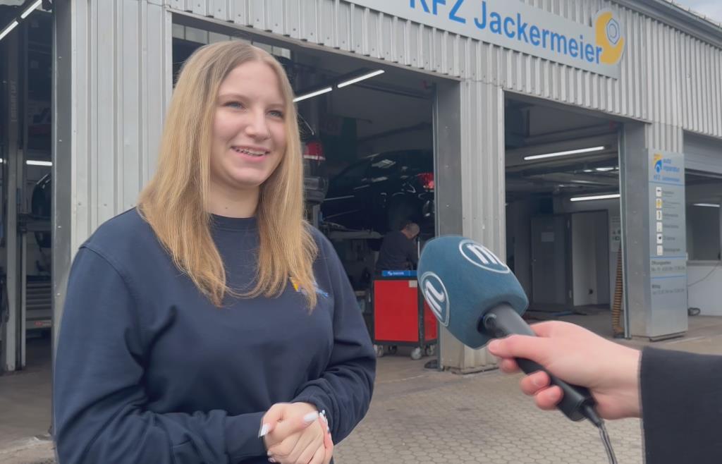 Video Zwei junge Regensburger ergreifen Berufe fernab von Klischees