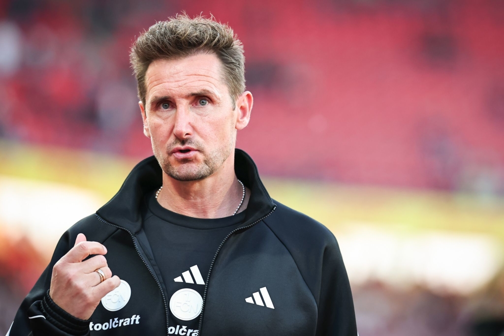 Klose zum Aufstiegskrimi: „Ich wäre gerne auf der Couch“